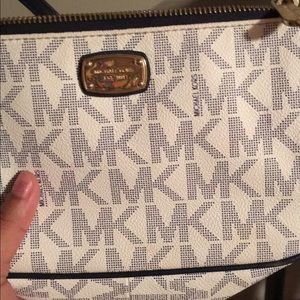Michael Kors Mini Hand Purse *W/O Cross Body Strap